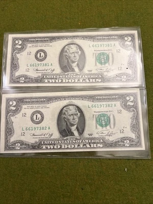 Two dollar US bill 1976 consecutive numbers - Image 1 of 4