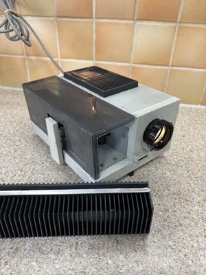 Rank Aldis slide projector automatic 180 - Image 1 of 4