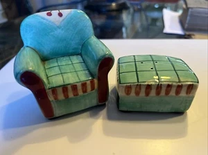 Vintage 1995 Vandor Cherry Recliner & Ottoman Novelty Salt & Pepper Shaker Set - Picture 1 of 6
