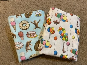 Paquete de 2 FQ de tela Fat Quarter Curious George PBS estampado para niños 100 % algodón  - Imagen 1 de 3