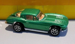 Hot Wheels '63 Split Window Corvette, 1996 5 pack, Metal flake Green , 7SP - Picture 1 of 3