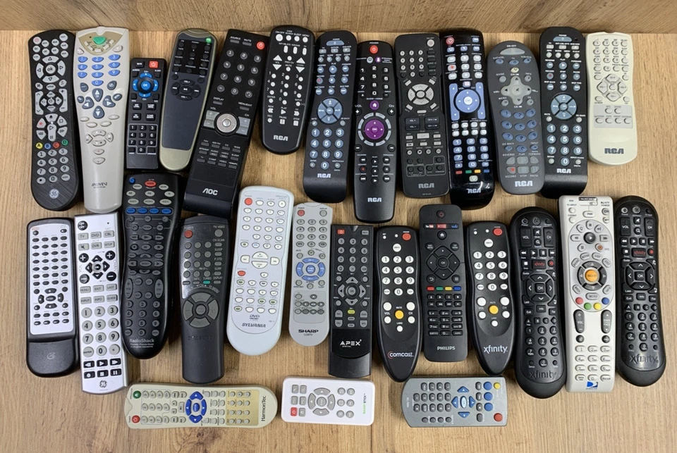 Lote de 30 mandos a distancia marcas mixtas Philips RCA Xfinity Sharp y más funciona Foto 1 de 4