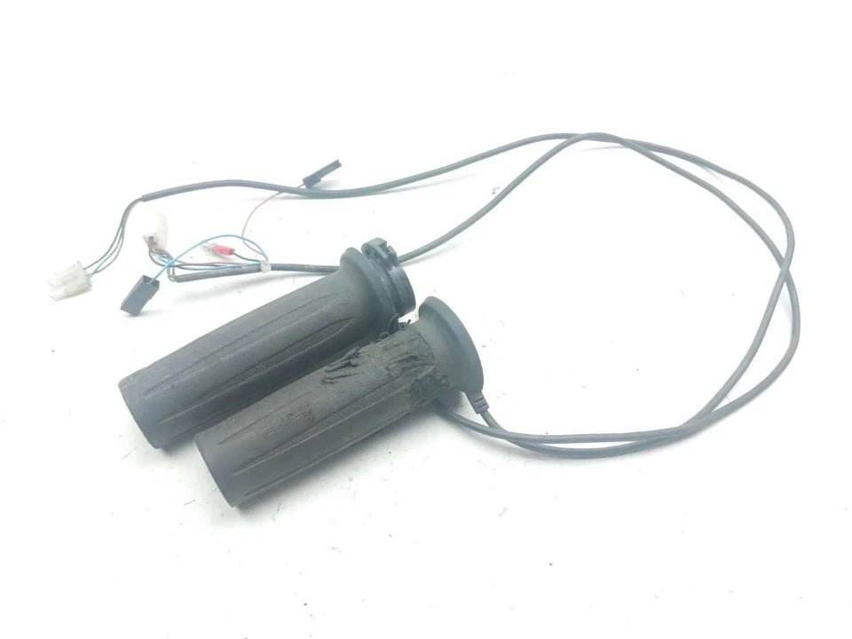 Tubo y empuñaduras de acelerador Victory Cross Roads 12 Foto 1 de 4