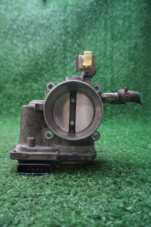 2010 TOYOTA CAMRY 2.5L THROTTLE BODY OEM 220300V010 - Image 1 of 4