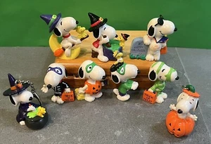 9 Vtg Peanuts PVC Figures Halloween Snoopy & Woodstock (2 Are Keychains!) - Picture 1 of 24