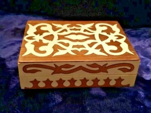 VINTAGE HAND MADE INTRICATE INLAID TRINKET JEWELRY BOX RED Velour lining - Picture 1 of 9