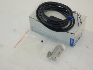 Omron E3S-AT61-D Photoelectric Switch Sensor 10-30VDC 2M - NEW Surplus! - Picture 1 of 9