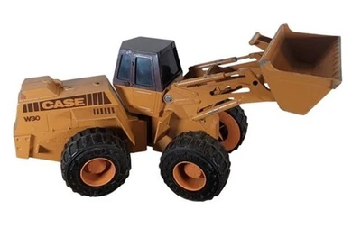 Vintage ERTL Case W30 Die Cast Loader Tractor 18 Inch M41 - Image 1 of 4