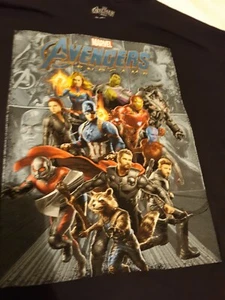 Vtg. Avengers Men's T-Shirt  - End Game Giant Cast Group Box Image 2XL - Picture 1 of 5