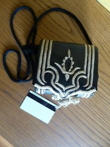 vintage - Mini Tasche Box Minaudière 100% Leder schwarz bestickt Seide Schultergurt  - Bild 1 von 9