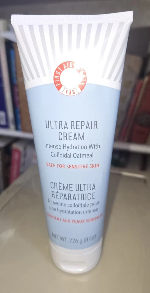 Crema reparadora First Aid Beauty Ultra hidratación intensa con avena coloidal FS Foto 1 de 1