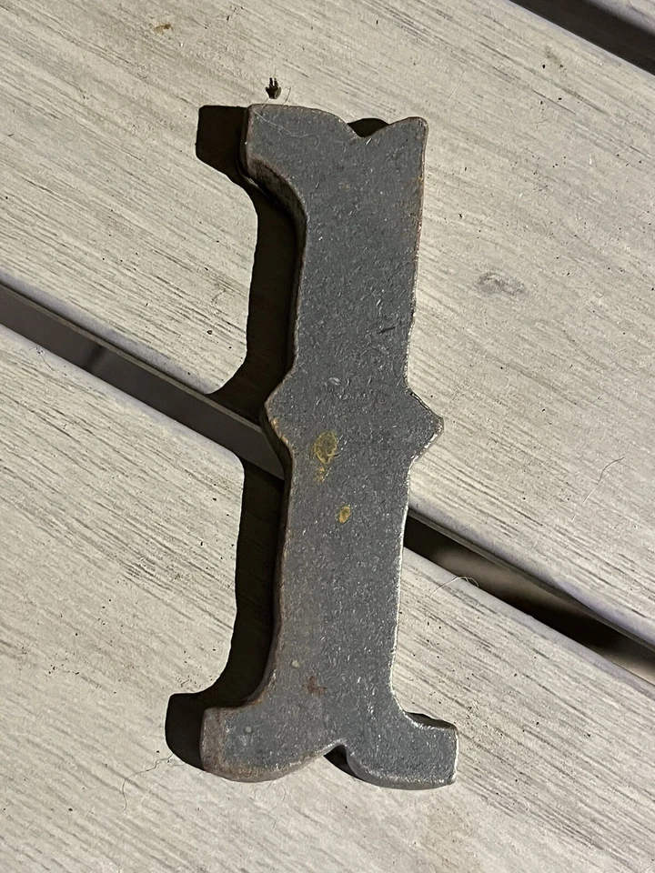 Cast Iron Western Number 1 Sign Rustic 4” tall Alphabet - Image 1 of 1