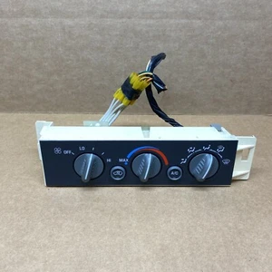 1996-1998 Chevrolet Silverado Sierra Yukon AC Heater Climate Control 16199266 - Picture 1 of 13