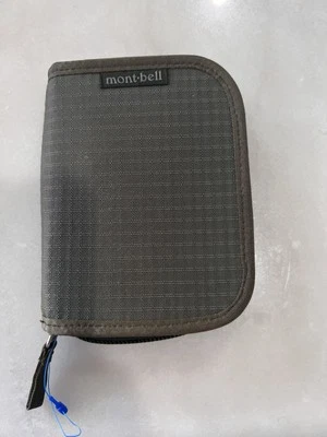 Mont•Bell Cartera Pequeña Cremallera Alrededor Nueva Foto 1 de 4