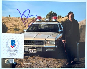 JAVIER BARDEM SIGNED NO COUNTRY FOR OLD MEN 8X10 MOVIE PHOTO OSCAR ANTON BAS A - Picture 1 of 2