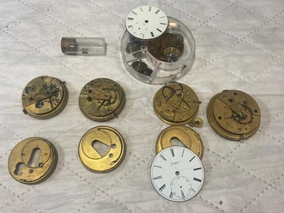 Lot of five ENGLISH VINTAGE POCKET WATCH MOVEMENTS for parts - Image 1 of 4