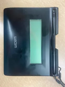 Wacom STU-300 / 01 USB LCD Signature Tablet Pad with Stylus Pen and USB Cable - Picture 1 of 2