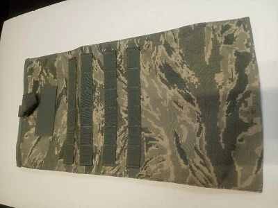 GENUINE US MILITARY SURPLUS NEW USGI ACU CAMOUFLAGE HYDRATION POUCH. FREE 30RD MAG POUCH WITH PURCHASE !