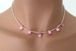 Silver Beaded Necklace, Pink Cat's Eye Fiberoptic Drops, Sparkling Minimalist - Bild 1 von 10