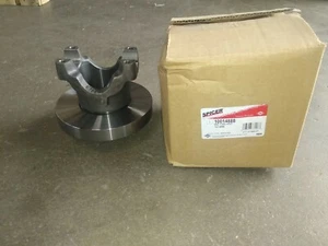 Dana Spicer Pinion Yoke 1480 M300 2017+ Ford Super Duty F250 F350 F450 Rear - Picture 1 of 3