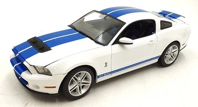 Greenlight 1/18 Scale Diecast 13674 - 2011 Shelby GT500 - White/Blue - Image 1 of 4