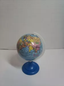 Vintage World Spinning Globe Pencil Sharpner Plastic - Picture 1 of 6