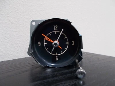 Reloj Chevrolet Corvette 72 73 74 restaurado 1972 1973 1974 Foto 1 de 4