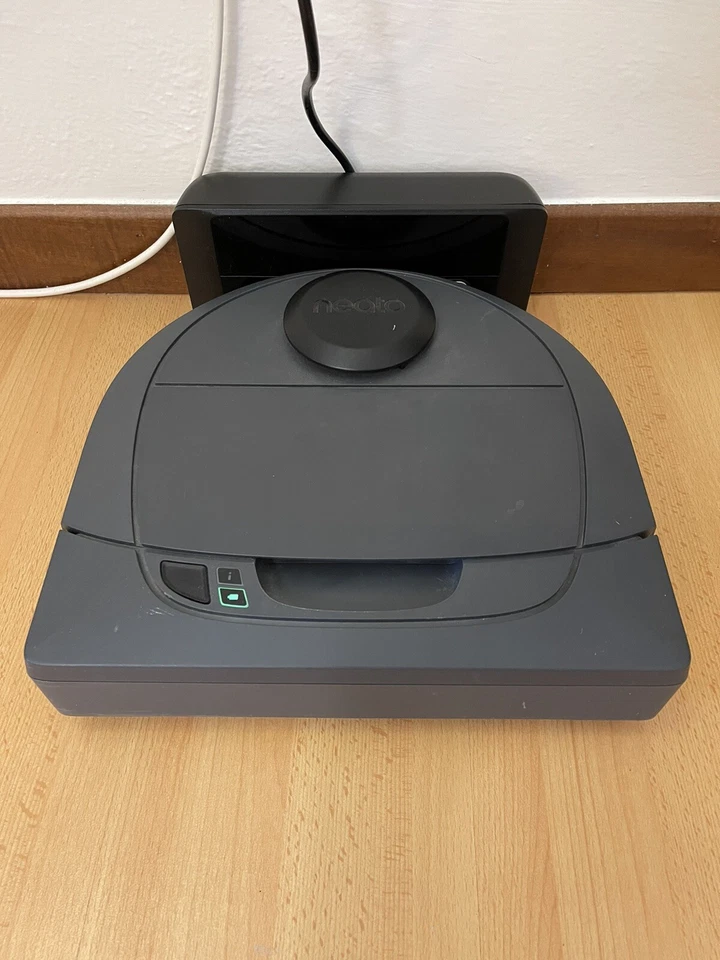 Neato Robotics Botvac D304 Connected Robot Aspirapolvere - Grigio - Immagine 1 di 4