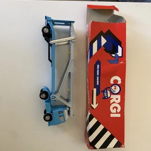 CORGI TOYS Vintage 1985 Volvo Car Transporter GLOBETROTTER Die Cast w/ OG Box - Picture 1 of 6