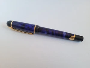 Vintage Waterman Phileas Blue Black Marble Fountain Pen Medium Nib Gold Trim - Picture 1 of 16