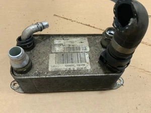 Mercedes-Benz E300 Amg Sport Hybrid W212 2013 enfriador de aceite A2045002200 - Imagen 1 de 5