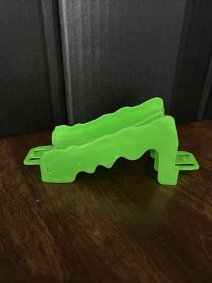 Hot Wheels HKX47 Track Builder Playset Toxic Super Jump Part - Jump Ramp - Image 1 of 4