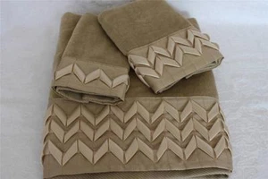 CROSCILL CHEVRON RIBBON BATH TOWEL SET - CHAMPAGNE/TAN - 3PC - Picture 1 of 1