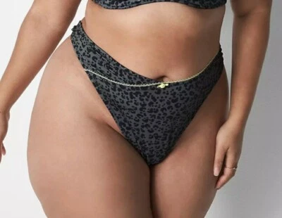 Tanga Lane Bryant estampado animal con detalles amarillos talla grande 22/24 Foto 1 de 4