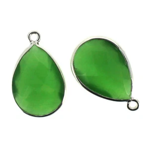 Bezel Gem Pendant - Sterling Silver - 13x18mm Faceted Pear - Green Monalisa - Picture 1 of 3