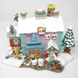 Danbury Mint The Three Little Pigs Bakery Disney Winter Wonderland Box NO WOLF - Picture 1 of 8