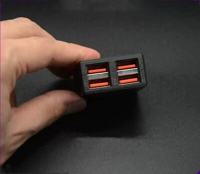 Mini USB 2.0 HUB Type-C a 4 porte USB Type-A 2.0 Docking Station - Immagine 1 di 4