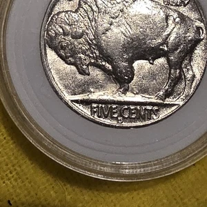 1937-D, THREE LEGGED 5C Buffalo Nickel ungraded, but absolutely spotless.  - Picture 1 of 5
