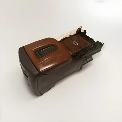 2016-2020 CADILLAC ESCALADE ESV Front Floor Console; w/o cooler, w/entertainment - Image 1 of 4