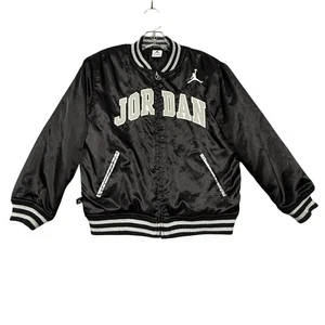 Chaqueta Jordan Niños Mediana Negra Acolchada Satén Bombardero Jumpman Logo Universitario - Imagen 1 de 23