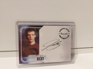 ALIEN VS PREDATOR REQUIEM - JOHNNY LEWIS AS RICKY (A3) AUTOGRAPH CARD - Picture 1 of 2