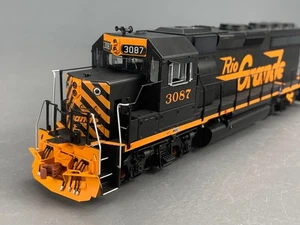 HO ScaleTrains GP40 Phase IIc Locomotive Rio Grande #3087 DCC/SND NIB! HO7213 - Picture 1 of 9