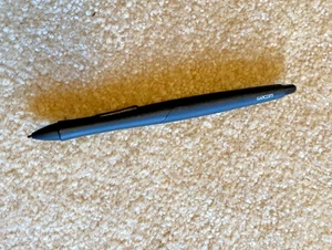 Wacom KP-300E-01X Classic Pen do długopisu opcyjnego Intuos Cintiq - Rzadki Najlepszy długopis - Zdjęcie 1 z 9