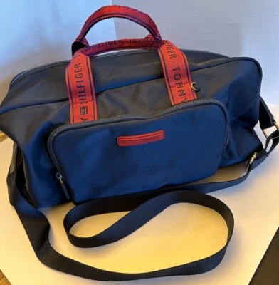 Bolso de mano Tommy Hilfiger azul marino con correa para el hombro Foto 1 de 4