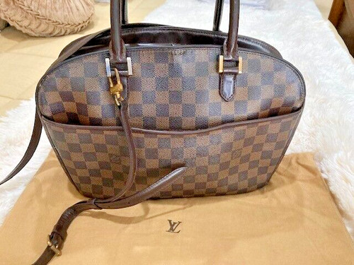 LOUIS VUITTON（LV） Borsa a tracolla Louis Vuitton Sarria chiusura zip tela marrone