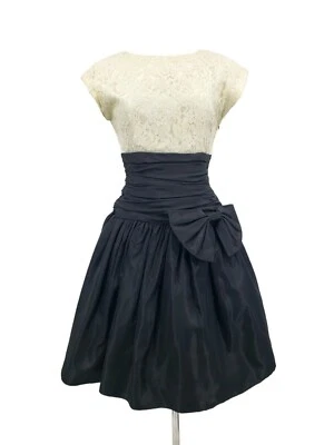 Vintage Patty O'Neil Lace Taffeta Party Dress Womens 6 Ivory Black Bow Ruched - Image 1 of 4