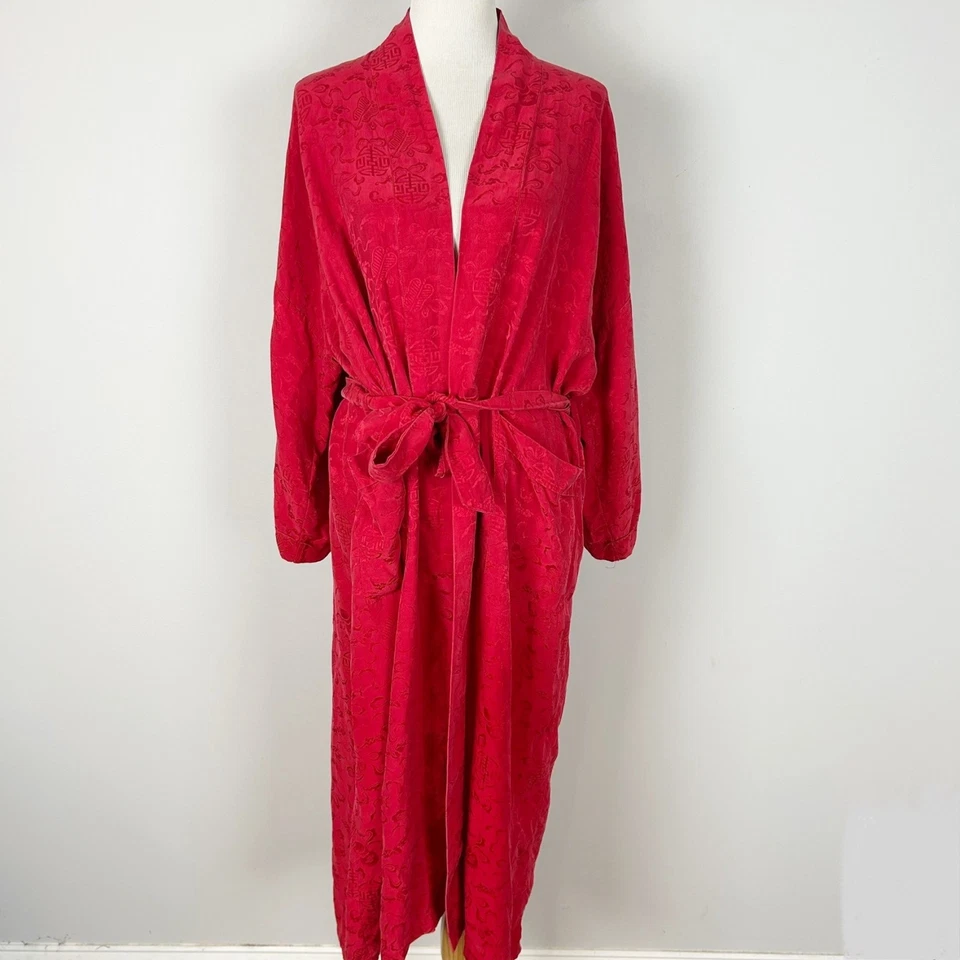 Vintage Dreamsacks 100% Red Asian Print Long Robe Size Small/Medium - Image 1 of 4