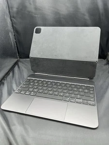 Apple iPad 13-inch Magic Keyboard A2974 (M4) - Black - Good Condition - Afbeelding 1 van 8