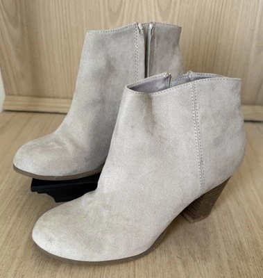 Old Navy Booties Size 8 Taupe Stacked Heel Zip Up Almond Toe - Image 1 of 4