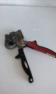 Malco PL1R Punch Lock Metal Stud Crimper Soft touch - Picture 1 of 7
